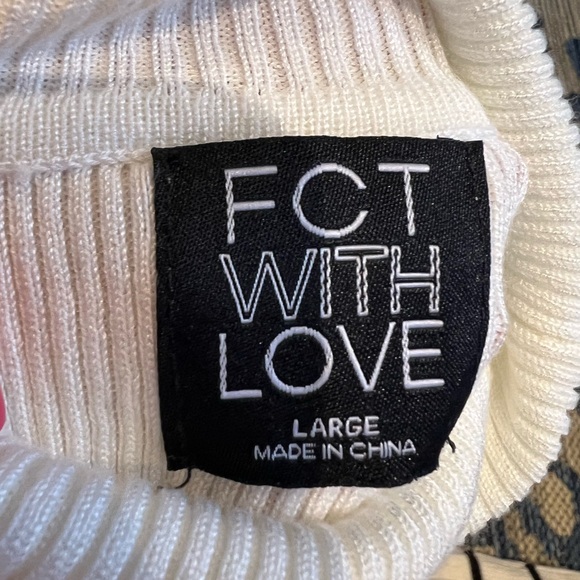 Forever 21 white and black striped turtleneck size large - Picture 3 of 3